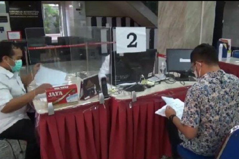 podiumnews.com-Paslon 1 Pilkada NTT Datangi MK Terkait Polemik Kewarganegaraan