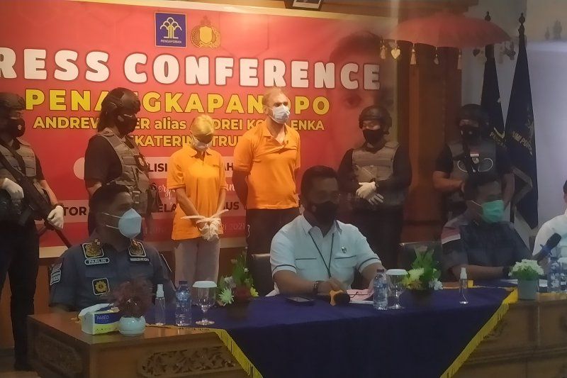 podiumnews.com-Dua buronan Rusia ditahan sementara di Rudenim Ngurah Rai-Bali