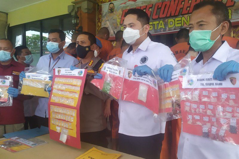 podiumnews.com-40 Pelaku Narkotika Dibekuk Polresta Denpasar Selama Februari 2021