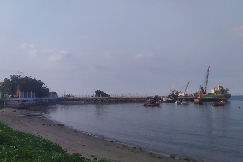 podiumnews.com-Keluarga Kru KRI Nanggala-402 Asal Bali Gelar Upacara Agama