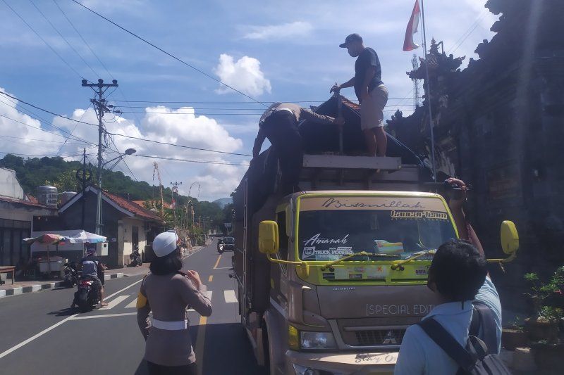 podiumnews.com-Pelabuhan Padangbai-Bali Dipastikan Bebas Calo Bagi Pemudik