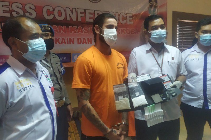 podiumnews.com-Polisi Sita Kokain Senilai Rp400 Juta dari Turis Asal Italia di Bali