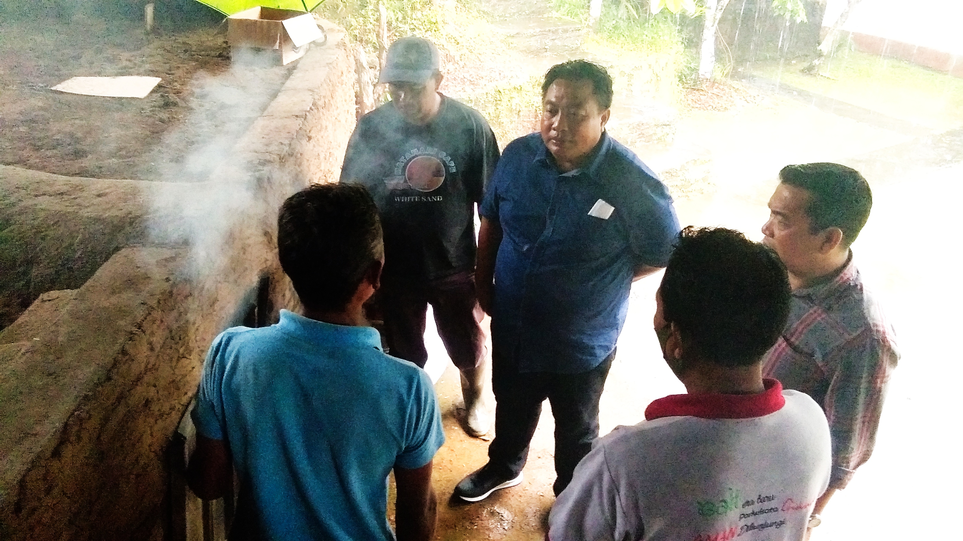 Datangi UMKM Pembuat dan Pengolah Arang Bambu, Parta Akan Bantu Mesin Penghalus