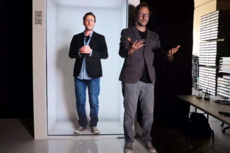 podiumnews.com-Bosan dengan Panggilan Video? Perusahaan ini Bikin Mesin "Holoportasi"