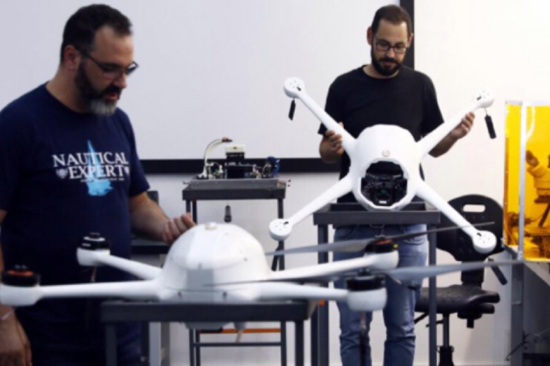 Singapura Uji Coba Drone Awasi Jarak Sosial Warga