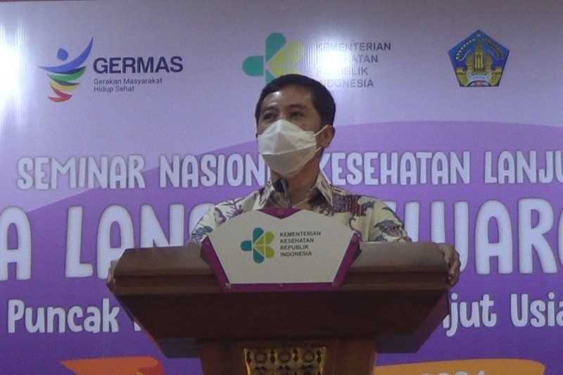 podiumnews.com-Capai 93 Persen, Wamenkes Apresiasi Vaksinasi Lansia di Bali 