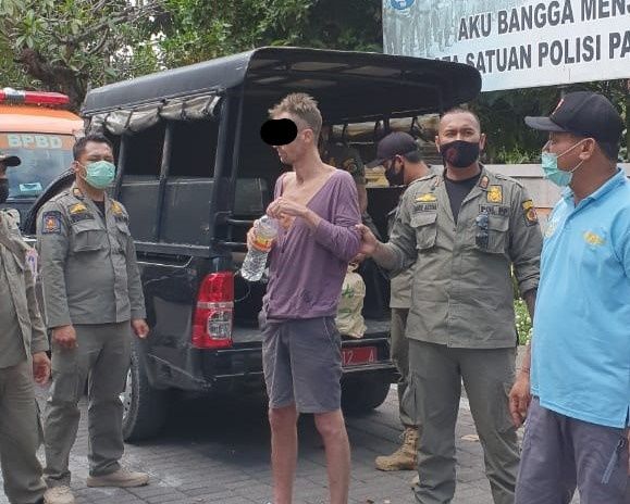 Pol PP Denpasar Amankan Seorang Warga Rusia Over Stay di Bali