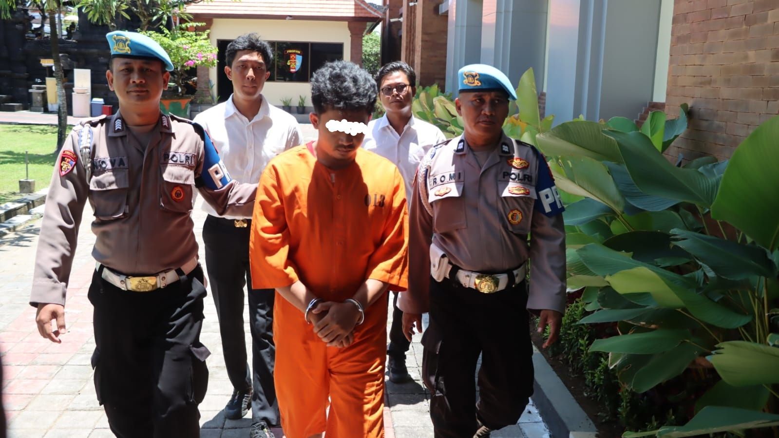 podiumnews.com-Polresta Denpasar Tangkap Residivis Narkoba, Sita Sabu dan 897 Ekstasi