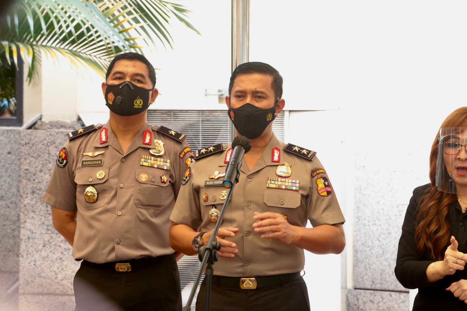 podiumnews.com-#TimnasDay, Polri Himbau Warga Tak Gelar Nobar Cegah Kerumunan