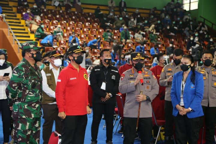 podiumnews.com-Gandeng Mahasiswa, Polri Gelar Vaksinasi Massal