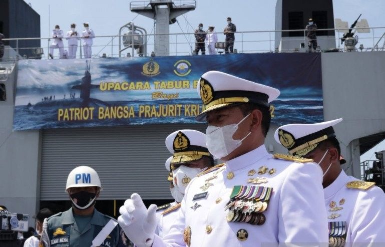 podiumnews.com-Upaya Evekuasi KRI Nanggala-402 Terus Dilakukan