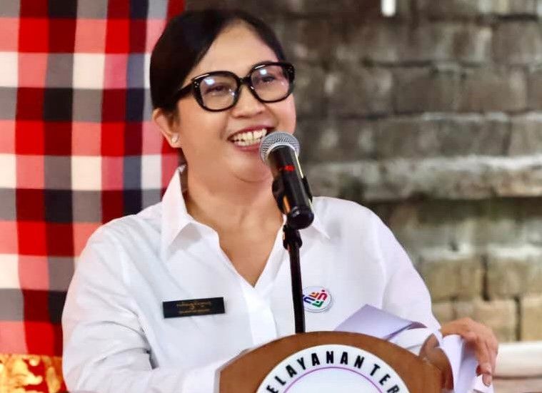 podiumnews.com-Ketua TP Posyandu Bali dan Tabanan Beri Bantuan kepada 50 Kader