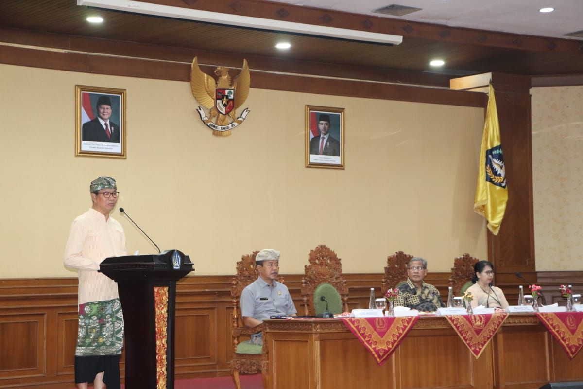 podiumnews.com-Plt. Bupati Suiasa : Investasi Penentu Tumbuhnya Ekonomi dan Kesejahteraan Masyarakat