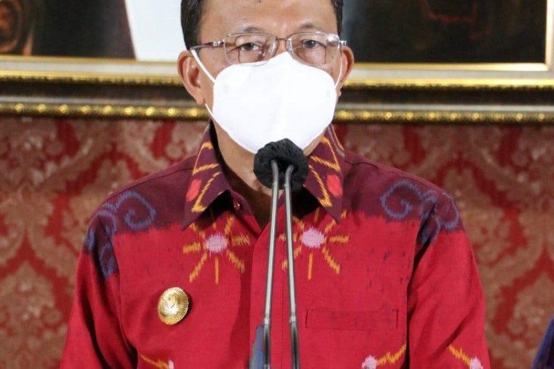 podiumnews.com-Gubernur Bali Minta Percepatan Vaksinasi Covid-19 Berbasis Banjar