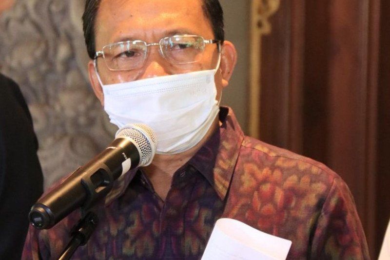 podiumnews.com-SE Baru Wajibkan PPDN di Bali Negatif Uji Swab PCR atau Rapid Test Antigen