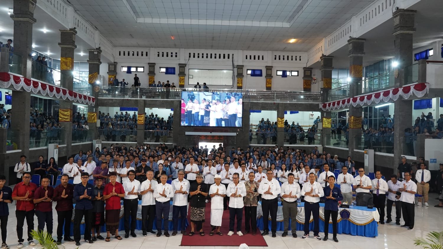 Koster-Giri Hadiri Uji Publik didepan 1300 Mahasiswa, Presma Undiksha Minta Mahasiswa Harus Cerdas Memilih