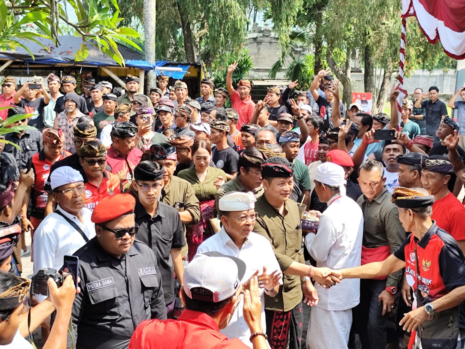 Koster-Giri Terbukti dan Teruji Bangun Jembrana, Bang-Ipat Siapkan Rumah Singgah di Denpasar