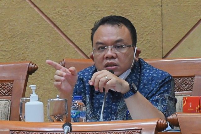 podiumnews.com-Penurunan Harga Tes PCR Tak Selesaikan Masalah