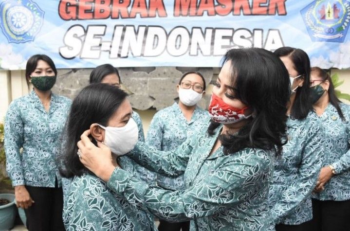 PKK Denpasar Gelar Program "Gebrak Masker" Perangi COVID-19