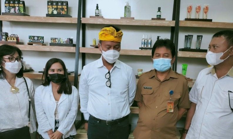 podiumnews.com-Menteri Agus Gencarkan Restrukturisasi Mesin dan Peralatan IKM