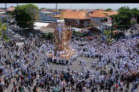 Upacara Ngaben di Bali Tunjukkan Contoh Adaptasi Kebiasaan Baru