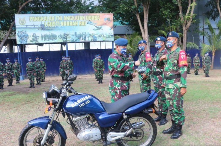 Lanud I Gusti Ngurah Rai kukuhkan Bintara Pembina Angkasa