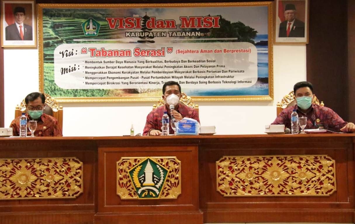 podiumnews.com-Press Conference Bupati Sanjaya dengan Pewarta, Seleksi Dewan Pengawas dan Direksi PUDDS