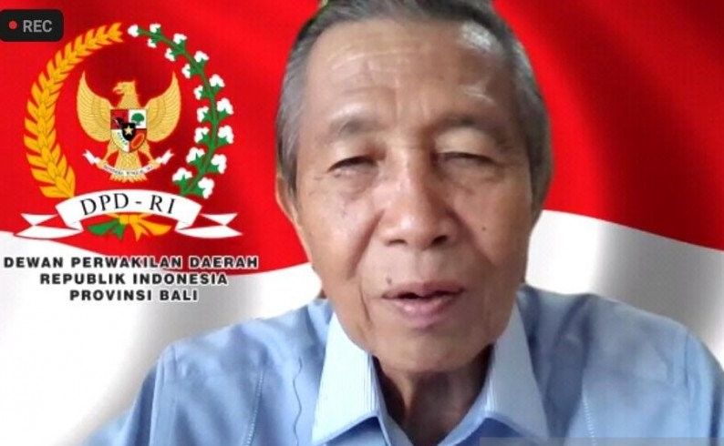 podiumnews.com-Mangku Pastika: Bawaslu dan KPU Perlu Patroli Siber Jelang Pilkada