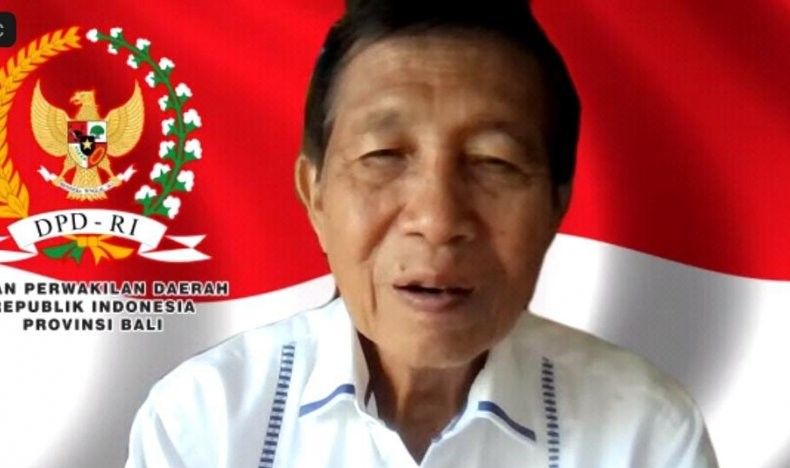 podiumnews.com-Mangku Pastika Dorong Siswa SMK di Bali Dibekali Keahlian Pemasaran