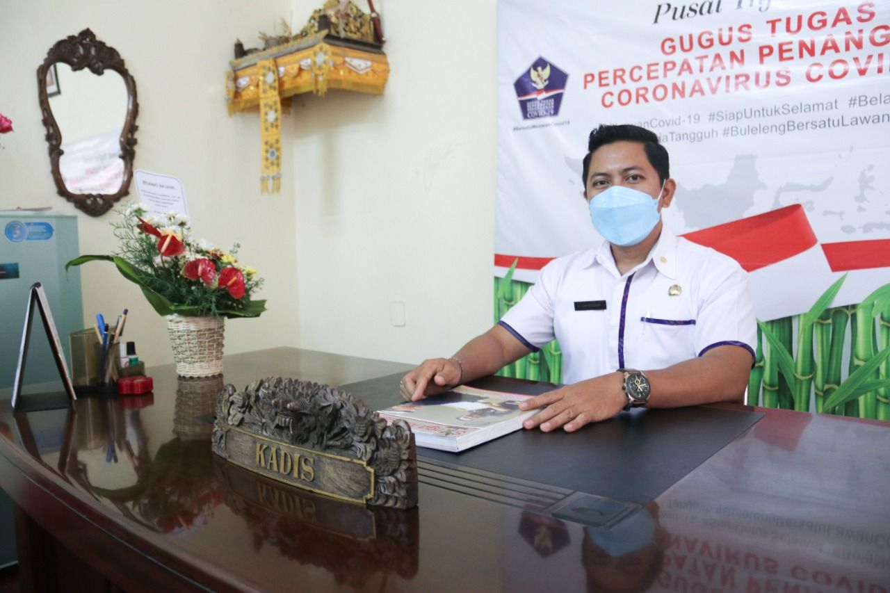 podiumnews.com-Pejabat Struktural Pemkab Buleleng Sumbangkan 31 Ton Beras ke Masyarakat