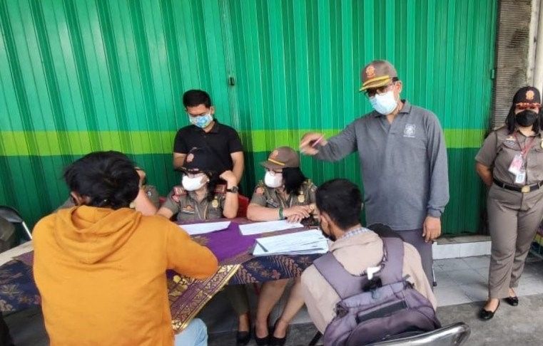 podiumnews.com-Tim Yustisi Denpasar Jaring 17 Pelanggar Prokes