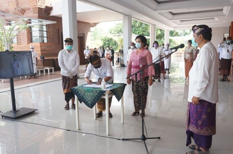 podiumnews.com-Made Toya Resmi Jadi Penjabat Sekda Kota Denpasar