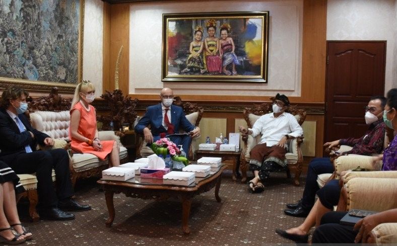 podiumnews.com-Dubes Republik Ceko-Wali Kota Denpasar Bertemu Jalin Kerja Sama