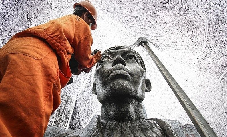 podiumnews.com-Kadisbud DKI: Pasang Masker Patung Jenderal Sudirman Baru Wacana