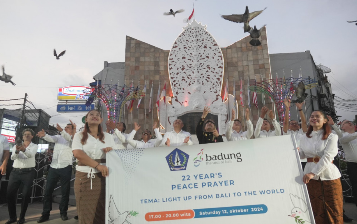 podiumnews.com-Peringati 22 Tahun Tragedi Bom Bali, Dispar Kabupaten Badung Gelar Doa Perdamaian