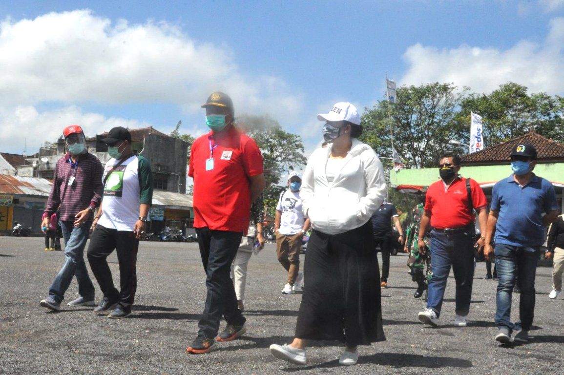 Bupati Eka Tinjau Kesiapan Prokes New Normal Pasar Pesiapan
