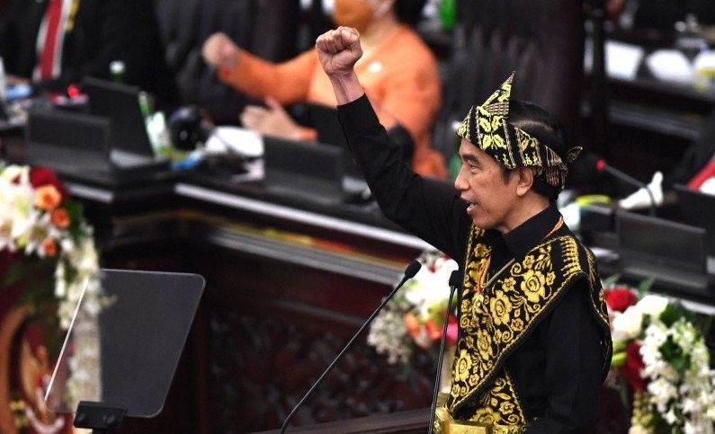 podiumnews.com-Presiden Jokowi Minta Media Tidak Hanya Cari "Click" dan "Like"