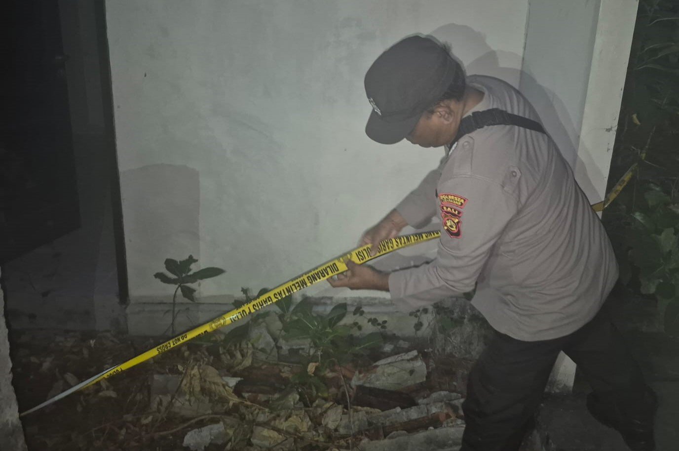 Mayat Pria Tergantung Ditemukan di Eks Hotel Tanjung Benoa