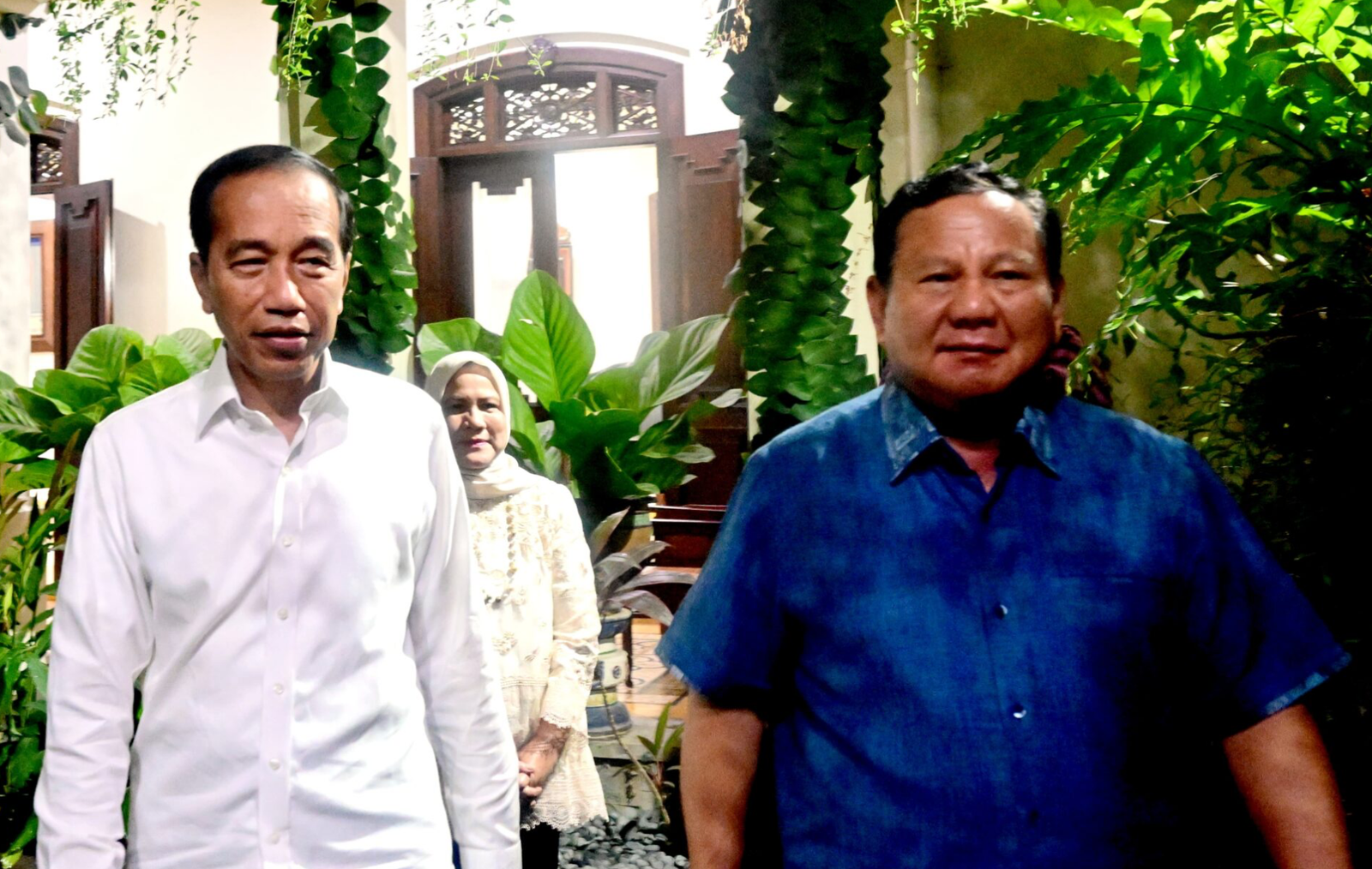 podiumnews.com-Pertemuan Hangat Presiden Prabowo dan Presiden ke-7 RI di Kota Surakarta