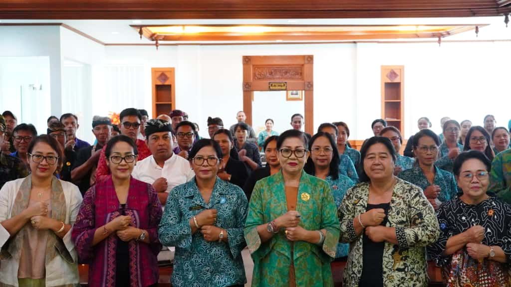 podiumnews.com-48 Desa Adat di Baturiti Terapkan Teba Modern, Kelola Sampah dari Sumber