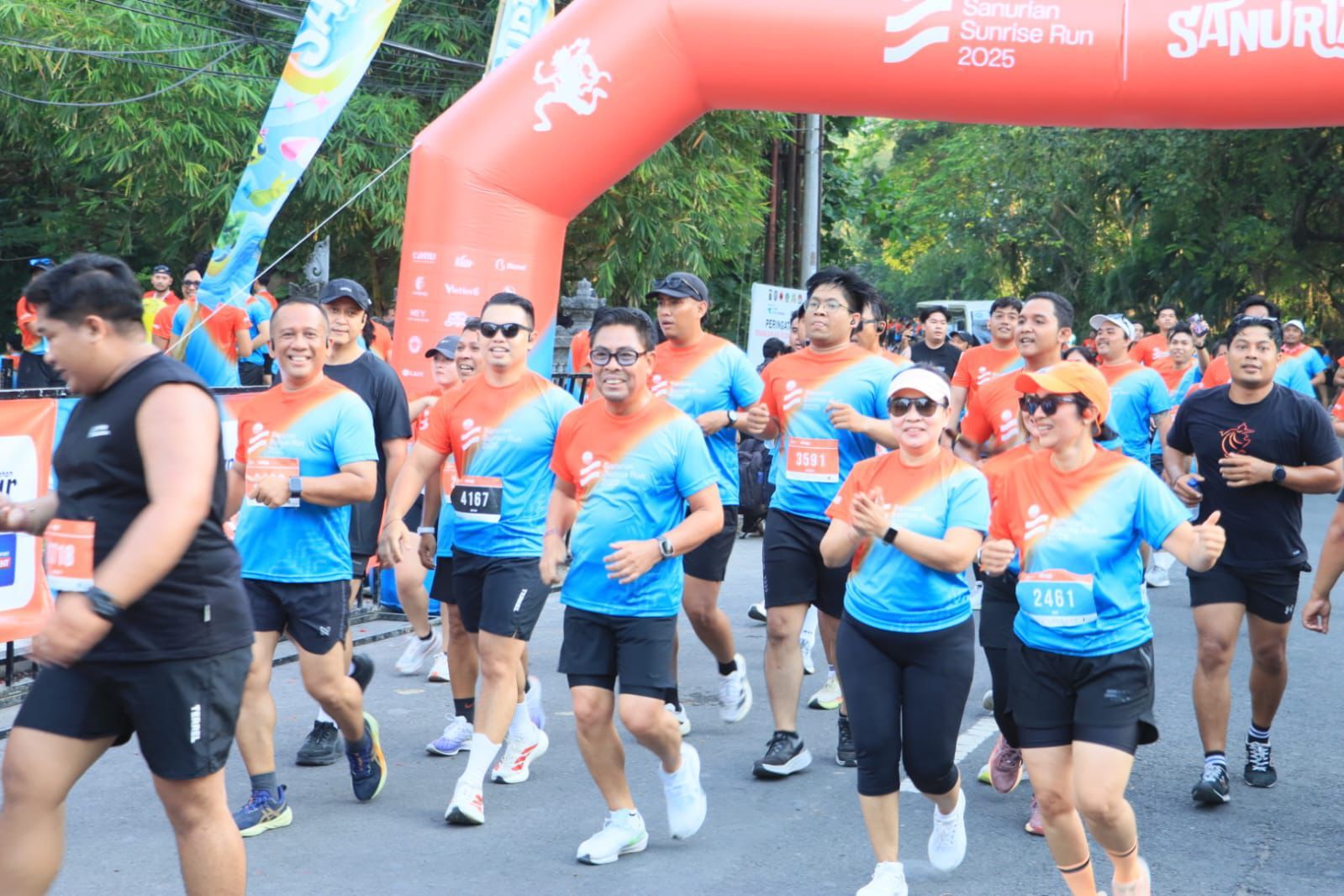 podiumnews.com-Wawali Denpasar Lepas Ribuan Peserta Sanurian Sunrise Run 5K