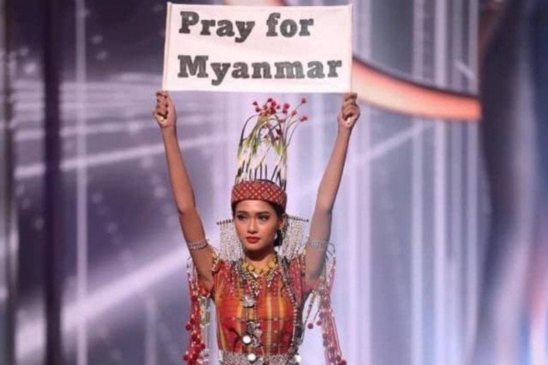 podiumnews.com-Kontestan Myanmar Serukan Perjuangan Kritik Kudeta di Miss Universe 2020