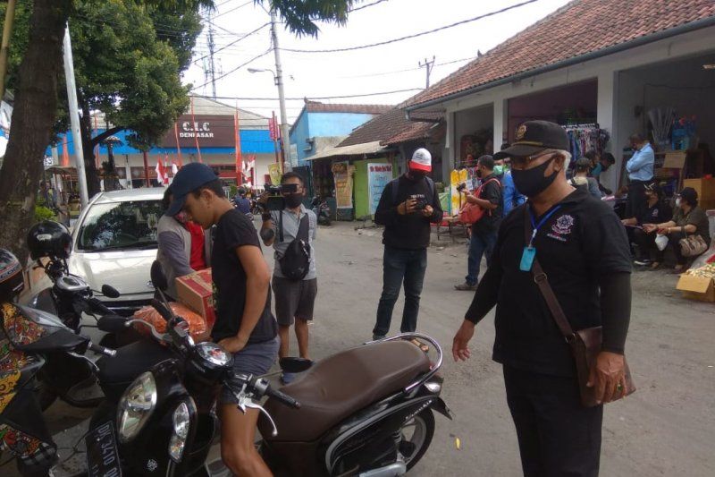 Satpol PP Denpasar Sidak Masyarakat Tak Gunakan Masker 