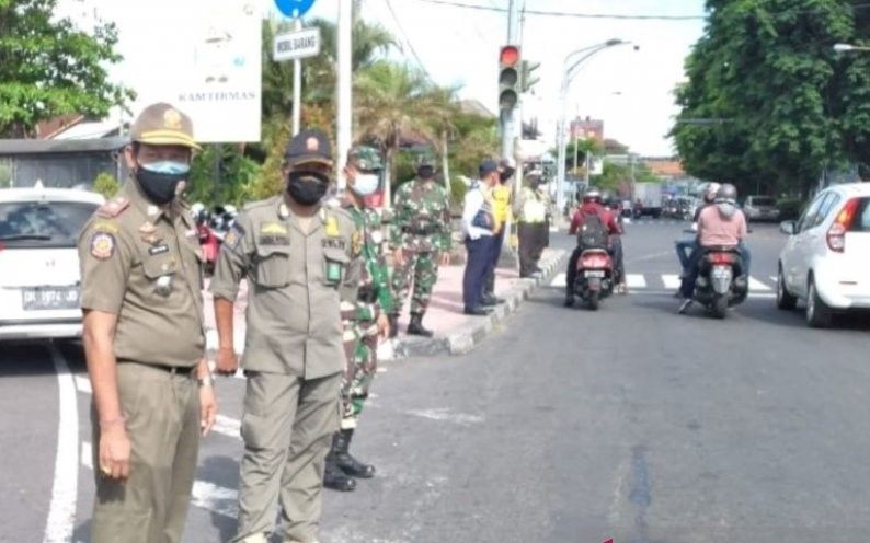 podiumnews.com-Tim Yustisi Denpasar Jaring 17 Orang Pelanggar Prokes