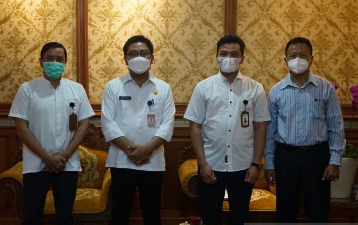 podiumnews.com-Unmas-Pemkot Denpasar Kerja Sama Atasi Masalah Sampah