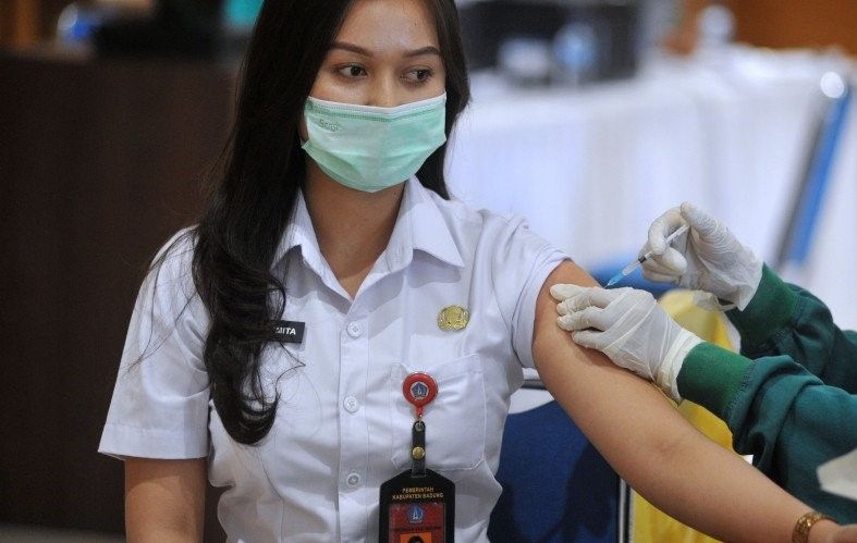 podiumnews.com-Pemkab Badung Mulai Vaksinasi Pegawai