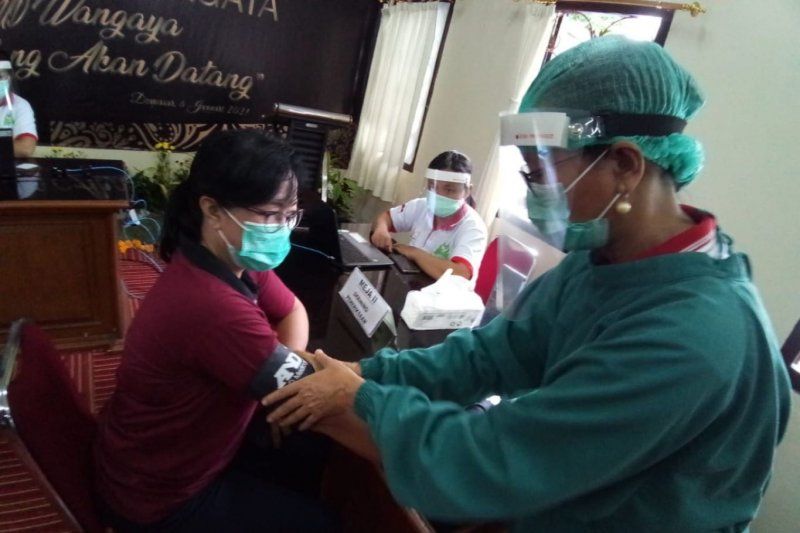 podiumnews.com-Simlasi Vaksinasi COVID-19 di RSUD Wangaya