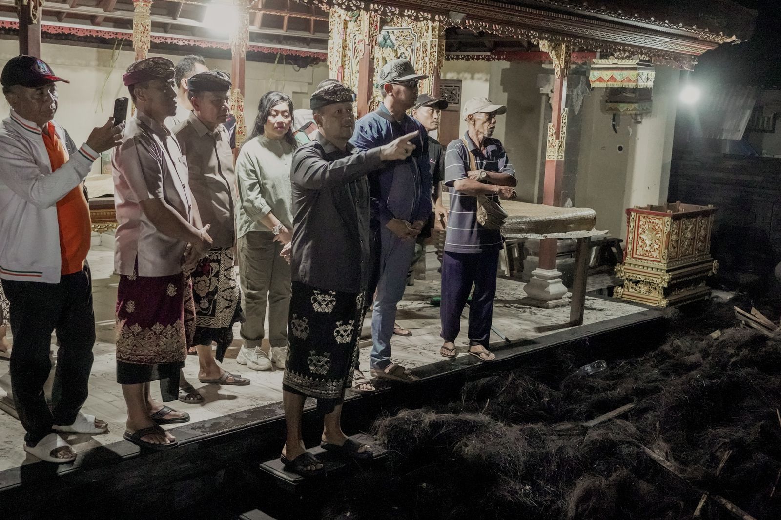 podiumnews.com-Wabup Badung Tinjau Lokasi Kebakaran di Banjar Padang Kerobokan