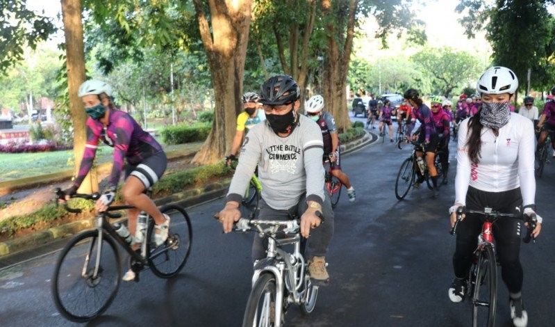 podiumnews.com-Wagub Bali Apresiasi WCC Gaungkan Pemberdayaan Perempuan dan Pemulihan Pariwisata