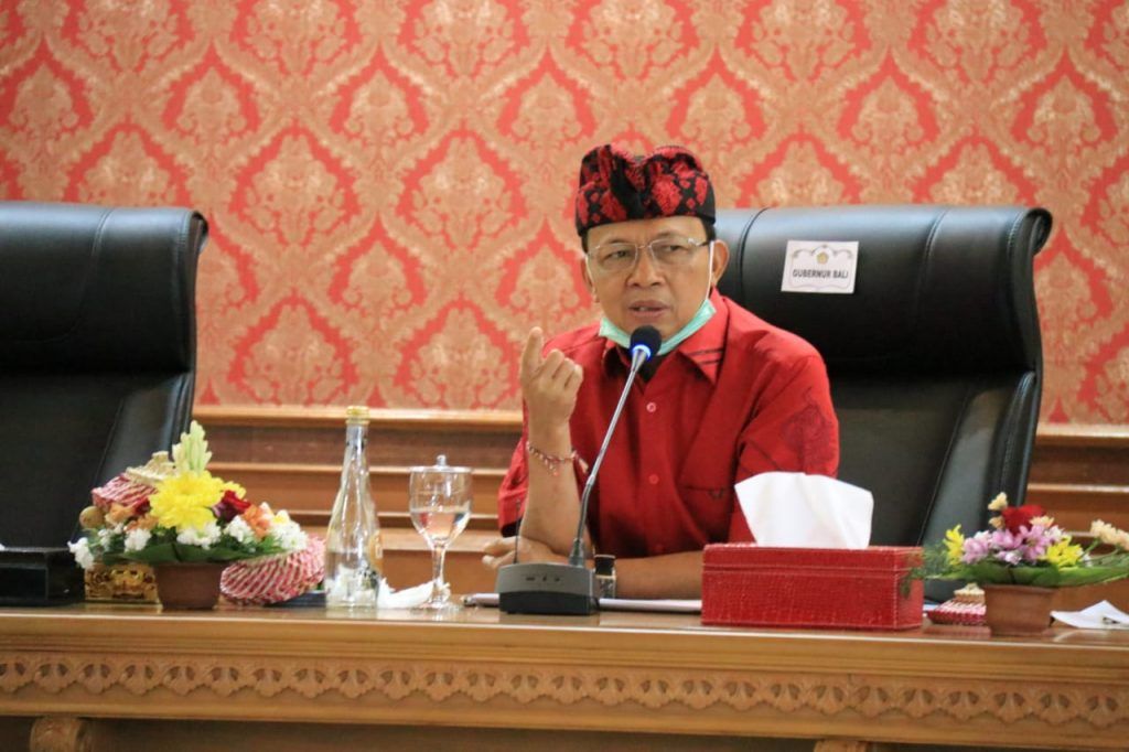 podiumnews.com-Gubernur Koster: Aktifkan Posko Gotong Royong Berbasis Desa Adat